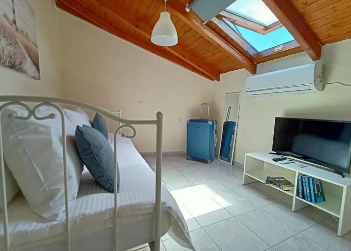 Doma Menidi Rooftop Apartment